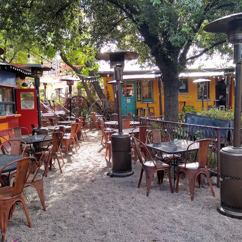 LaCo Tucson | Outdoor Downtown Tucson Restaurant