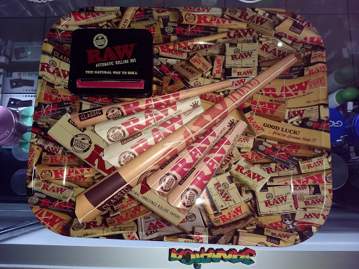 Herb Shop «Traders Smoke Shop», reviews and photos, 14880 N Northsight Blvd #104, Scottsdale, AZ 85260, USA