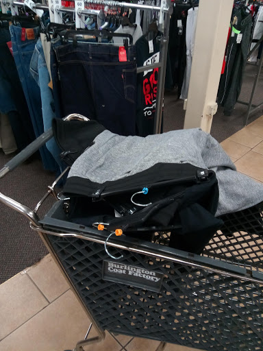 Clothing Store «Burlington Coat Factory», reviews and photos, 325 US-202, Flemington, NJ 08822, USA