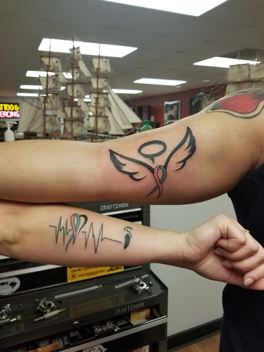 Tattoo Shop «Patriotic Pain Tattoo & Body Piercing», reviews and photos, 5658 William Penn Hwy, Murrysville, PA 15668, USA