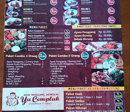 Ayam Mekungkung Yu Cempluk photo