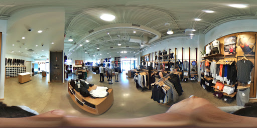Sportswear Store «lululemon athletica», reviews and photos, 2050 Bond St #120, Charlottesville, VA 22901, USA