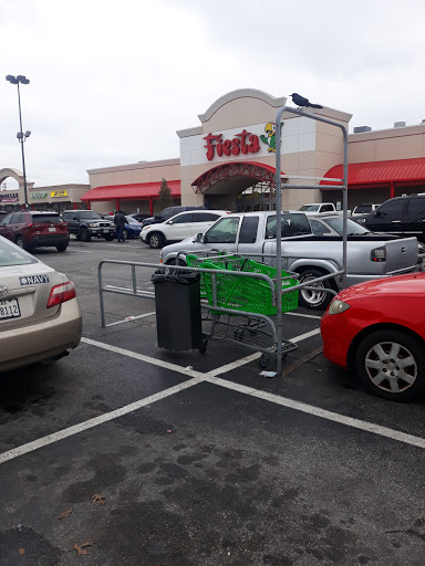 Grocery Store «Fiesta Mart, L.L.C.», reviews and photos, 975 E Irving Blvd, Irving, TX 75060, USA