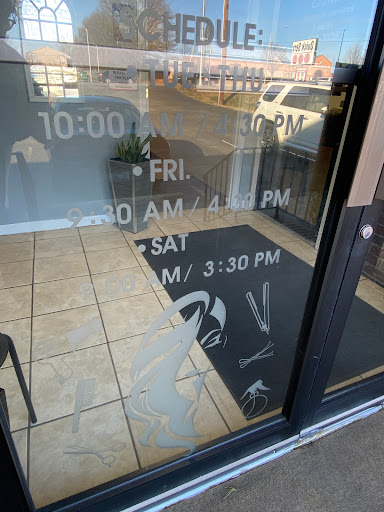 Hair Salon «Blow out Dominican Hair Salon», reviews and photos, 1413 W. O. Ezell Boulevard, Spartanburg, SC 29301, USA