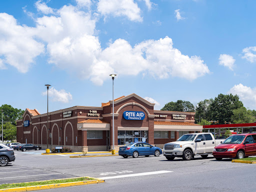 Shopping Mall «Lehigh Shopping Center», reviews and photos, W Union Blvd, Bethlehem, PA 18018, USA