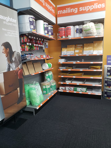 Print Shop «FedEx Office Print & Ship Center», reviews and photos, 1175 NW 9th St, Corvallis, OR 97330, USA