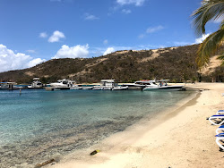 Foto de Bight Bay beach com baía espaçosa