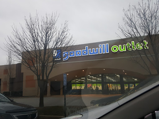 Thrift Store «Goodwill Outlet Center Bridgeton», reviews and photos