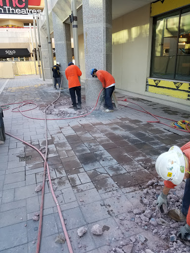 Movie Theater «AMC DINE-IN Esplanade 14», reviews and photos, 2515 E Camelback Rd, Phoenix, AZ 85016, USA