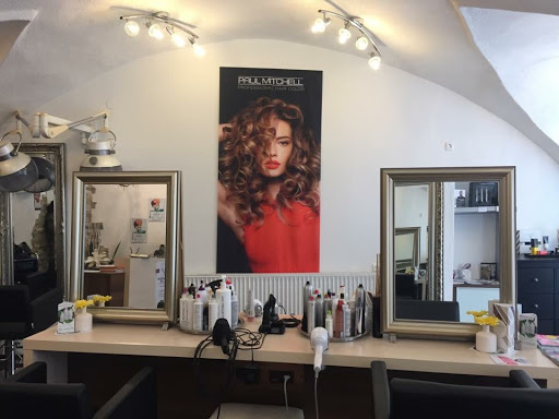 Sabine Sima Hair & Beautyspot In Mödling