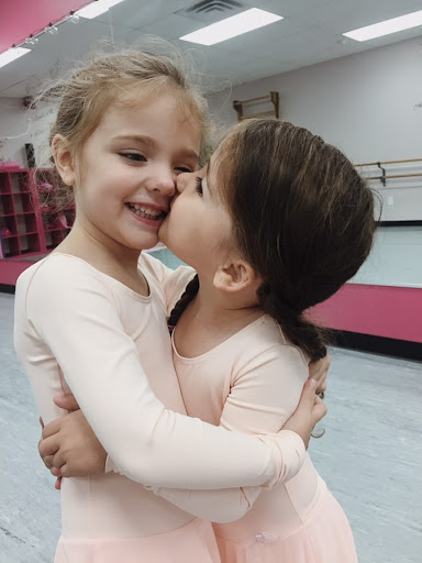 123 N Wellwood Ave, Lindenhurst, NY 11757, USA