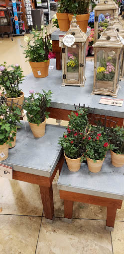 Supermarket «Giant Eagle Supermarket», reviews and photos, 420 E Waterfront Dr, Homestead, PA 15120, USA