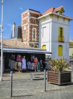 People à Lacanau