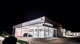 Group West Motors SRL - Showroom si Service BMW Autorizat