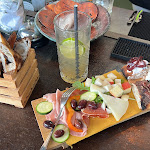 Photo n°2 de l'avis de william.i fait le 02/08/2022 à 20:41 sur le  LUX Food & Drink à Massa