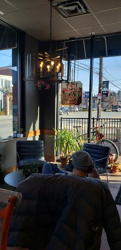 Coffee Shop «Heine Brothers’ Coffee - Douglass Loop», reviews and photos, 2200 Bardstown Rd, Louisville, KY 40205, USA