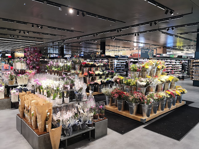 Reviews of Marks and Spencer in Manchester - Supermarket