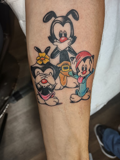 Explore leg tattoo idea, creative tattoo ideas in Cleveland, available at NBA tattoo