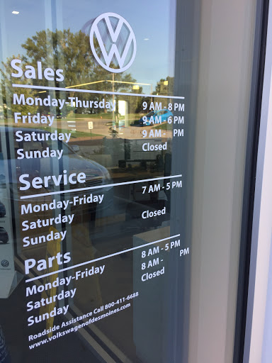 Used Car Dealer «Lithia Volkswagen of Des Moines», reviews and photos, 5200 Merle Hay Rd, Johnston, IA 50131, USA