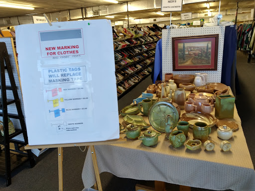 Thrift Store «Ascension Catholic Thrift Shop», reviews and photos, 1208 Aurora Rd, Melbourne, FL 32935, USA