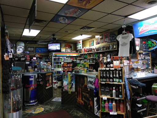 Liquor Store «Valley Liquors», reviews and photos, 10608 Dixie Hwy, Valley Station, KY 40272, USA