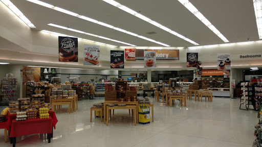 Supermarket «Hy-Vee», reviews and photos, 207 NE Englewood Rd, Kansas City, MO 64118, USA
