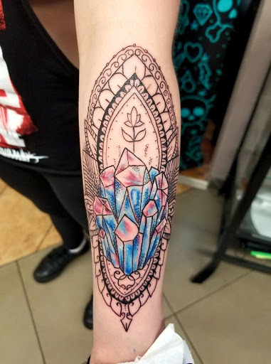 Tattoo Shop «Illuminati Tattoo Parlor», reviews and photos, 10214 SE Mill Plain Blvd Suite B, Vancouver, WA 98664, USA