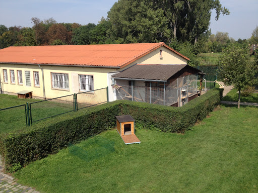 Tierzentrum am Erfurter Kreuz unter Arnstadt, Thüringen