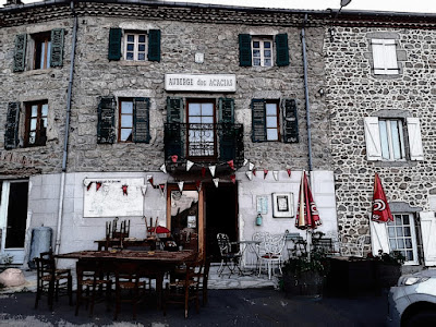 Café Associatif à Champagnat-le-Jeune