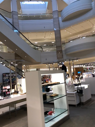 Department Store «Nordstrom», reviews and photos, 501 Garden State Plaza Blvd, Paramus, NJ 07652, USA