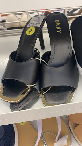 Clothing Store «Ross Dress for Less», reviews and photos, 3000 Gateway St, Springfield, OR 97477, USA