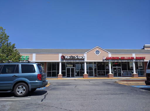 Electronics Store «RadioShack», reviews and photos, 868 W Main Rd, Middletown, RI 02842, USA