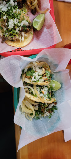 Mexican Grocery Store «La Azteca Taqueria & Market», reviews and photos, 452 TN-46, Dickson, TN 37055, USA