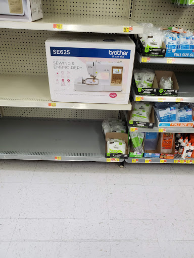 Department Store «Walmart Supercenter», reviews and photos, 121 Peter Pan Rd, Independence, KS 67301, USA