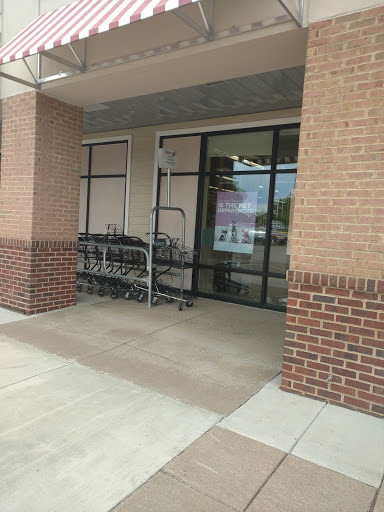 Pet Supply Store «Petco Animal Supplies», reviews and photos, 10055 Wellington Rd, Manassas, VA 20110, USA