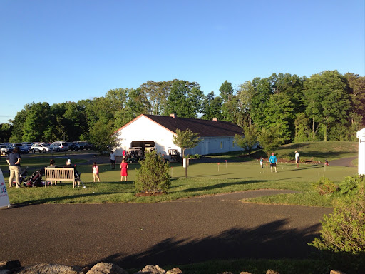 Golf Course «Tashua Knolls & Tashua Glen Golf Course», reviews and photos, 40 Tashua Knolls Ln, Trumbull, CT 06611, USA