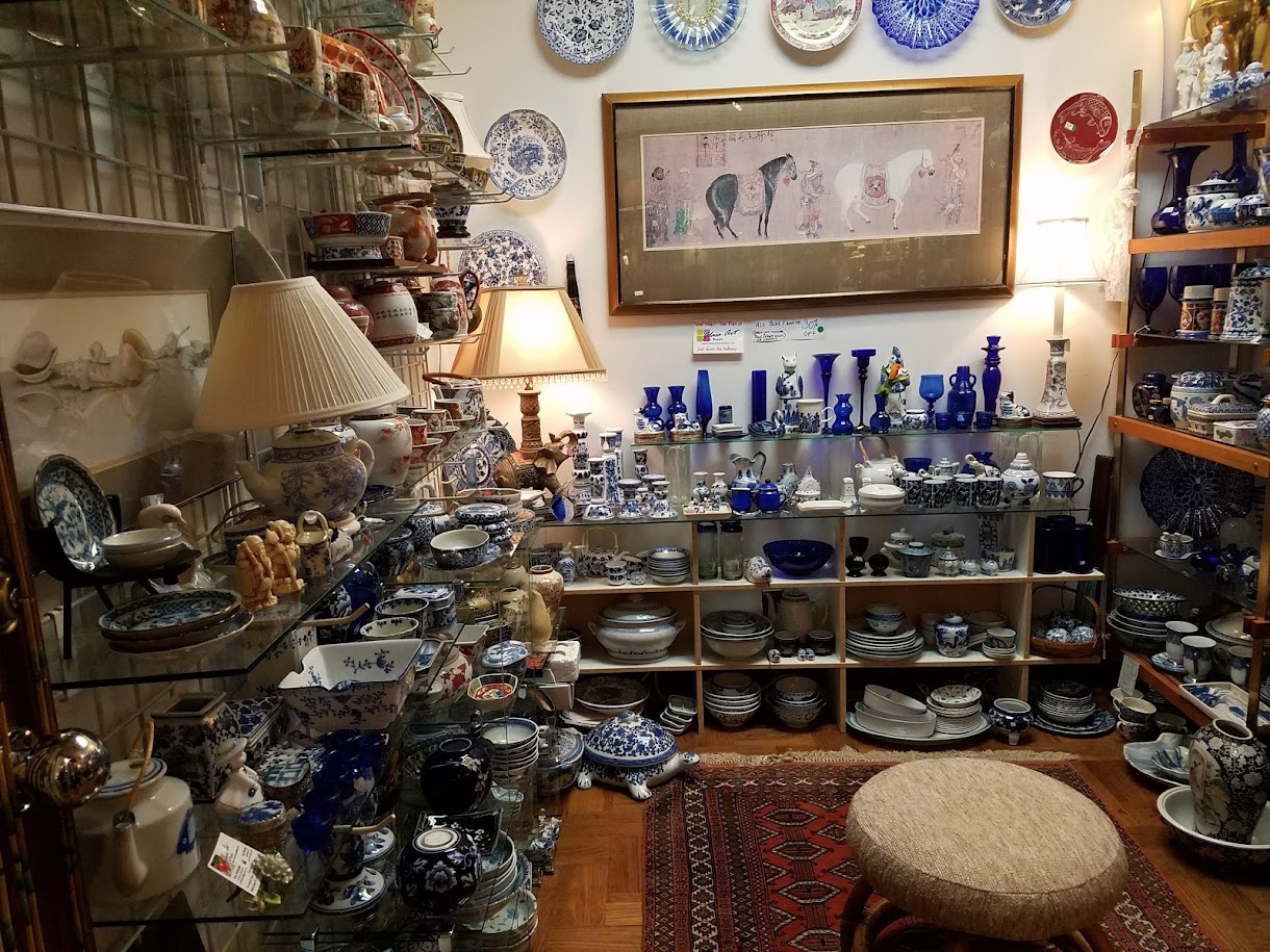 Market Place Antiques and Collectibles