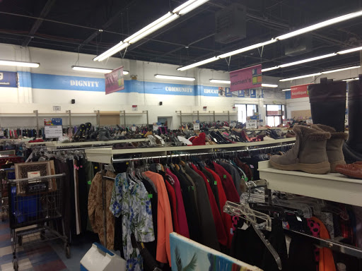 Thrift Store «Goodwill Industries of the Chesapeake, Inc.», reviews and photos, 200 W Padonia Rd, Lutherville-Timonium, MD 21093, USA