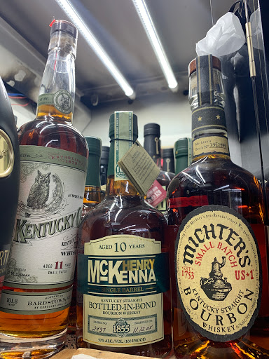 Liquor Store «Peachtree Package Store», reviews and photos, 300 Peachtree St NE # Cs1, Atlanta, GA 30308, USA