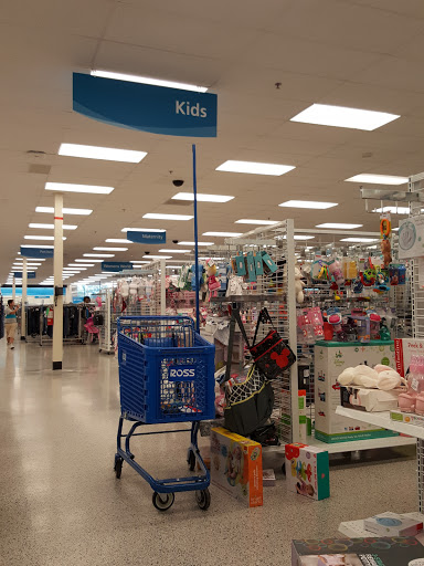 Clothing Store «Ross Dress for Less», reviews and photos, 201 University Oaks Blvd, Round Rock, TX 78664, USA