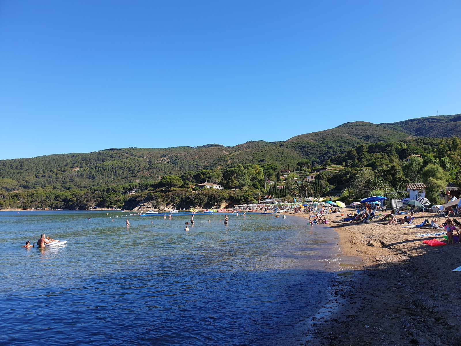 Foto van Straccoligno beach met ruime baai