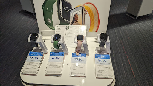 Telephone Company «U.S. Cellular», reviews and photos, 3415 S 27th St, Milwaukee, WI 53215, USA