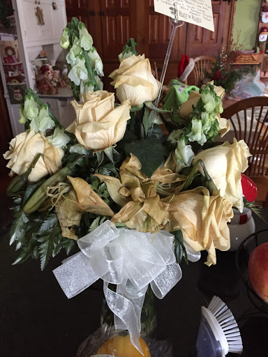 Florist «Rust to Roses», reviews and photos, 104 S Leroy St, Fenton, MI 48430, USA