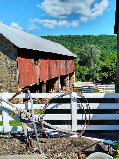 Antique Store «Chelsea Forge Antiques & Design», reviews and photos, 118 County Rd 627, Phillipsburg, NJ 08865, USA