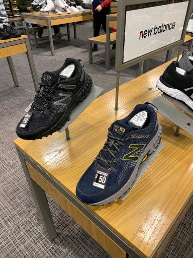 Shoe Store «Finish Line», reviews and photos, 2175 Willowbrook Mall, Wayne, NJ 07470, USA