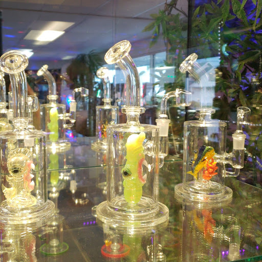 Tobacco Shop «Smoke & Vape», reviews and photos, 1185 Old Dixie Hwy A2, Vero Beach, FL 32960, USA