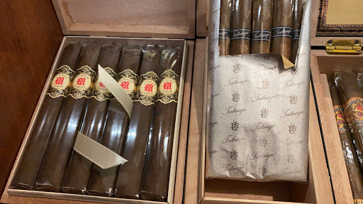 Cigar Shop «Mancave Cigar Lounge», reviews and photos, 2920 E Commercial Blvd, Fort Lauderdale, FL 33308, USA