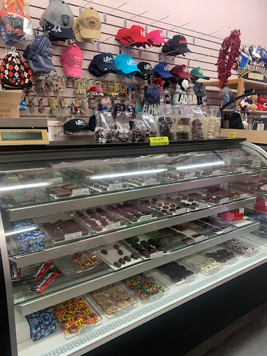 Gift Shop «Xenos Candy & Gifts», reviews and photos, 231 Chestnut St, Philadelphia, PA 19106, USA