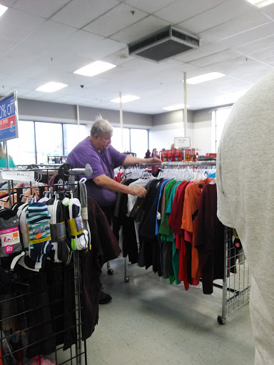 Thrift Store «Goodwill Englewood», reviews and photos, 4160 S Broadway, Englewood, CO 80113, USA