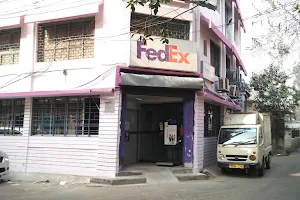 Service Apartments, Park Street, Calcutta image